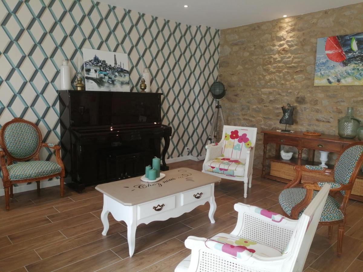 Le Douétaux chambres d'hotes La Baussaine Extérieur photo